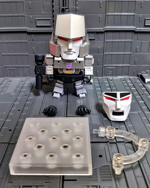 Good Smile Nendoroid Transformers G1 Megatron In Hand Image  (6 of 7)